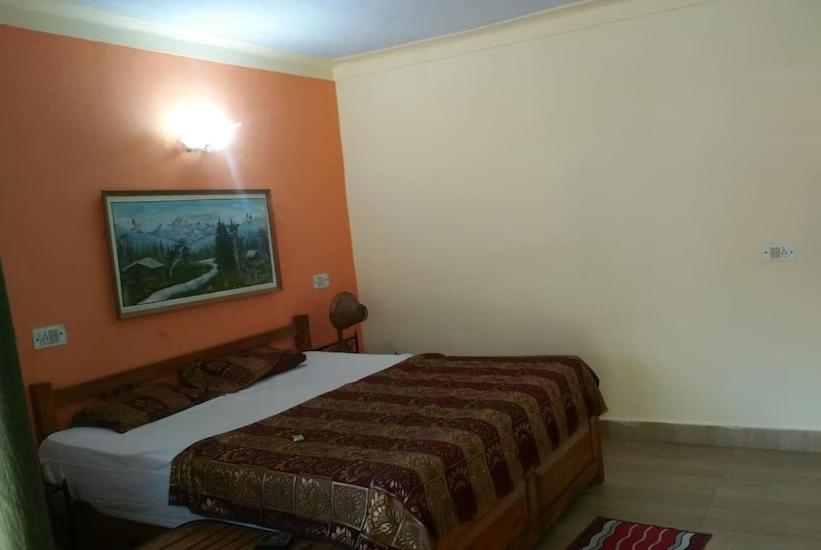 The Royal Mountain Hotel Ranikhet Exterior photo